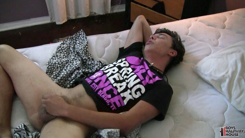 Hot twink sucking and pounding cock