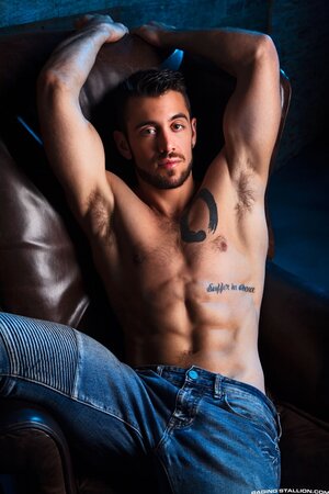 Dante Colle fucks Logan Stevens