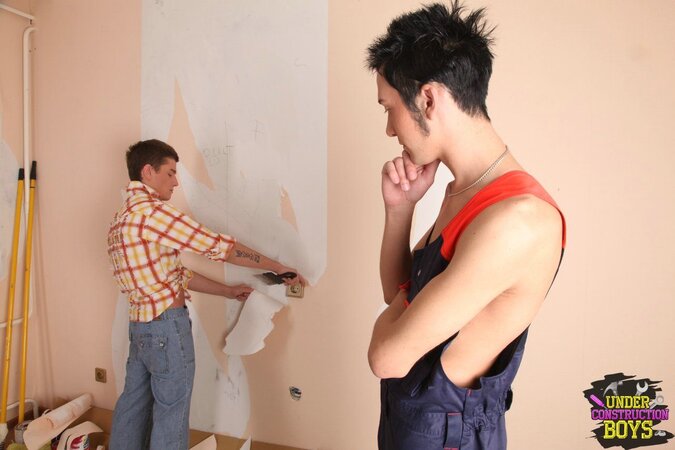 Twink gives head and fingers his butt before anal