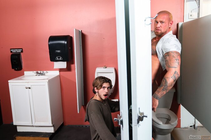 Michael Roman fucka Ryan Kneeds