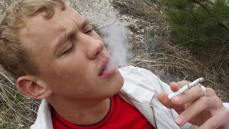 Muscle Boys Chainsmokin' Fun!