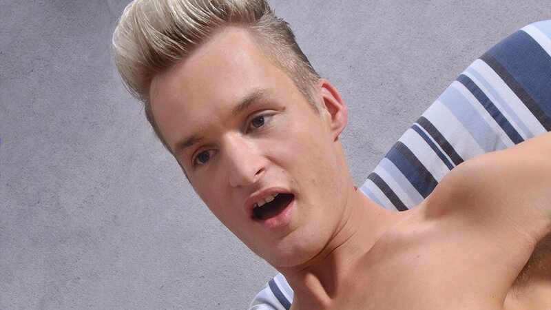 Jed Munroe gets fucked by Mickey Taylor
