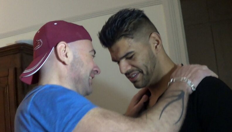 Leon XXL fucks Jess Royan