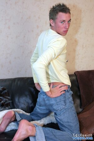 Kelvin Summers drains his balls