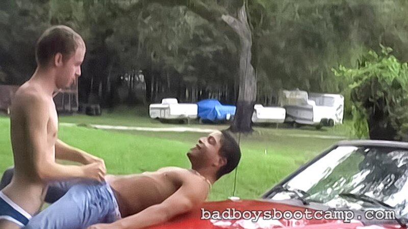 Niyo and Enrique make out in the car before anal sex