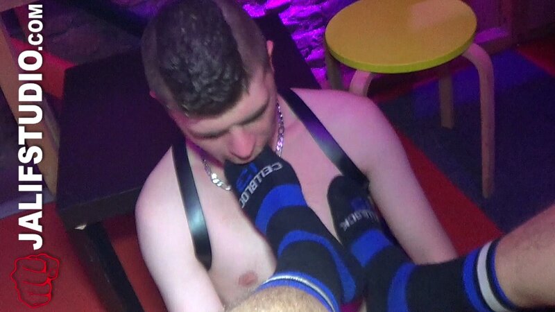 Roman Tik impressive dick gets deep-throated by Leo Senthy