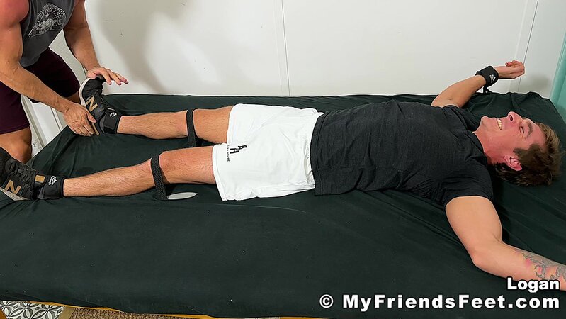 Killian Knox obsession leads him to tie up and tickle Logan