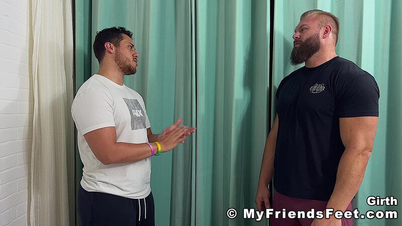 Girth's bare feet are worshipped by Dan Edwards