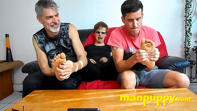 Elis Ataxxx is teased by Jeff Drizzle and Richard Lennox for his barefoot hike