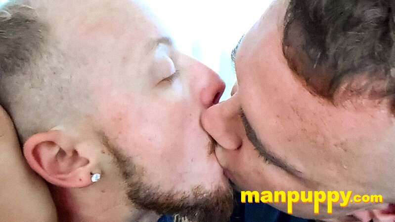 Leo Blue invades JC Dickerson's mouth with his tongue