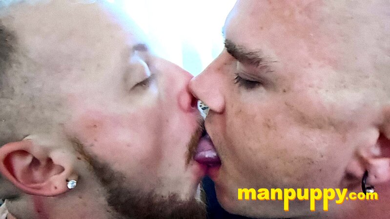 Leo Blue invades JC Dickerson's mouth with his tongue