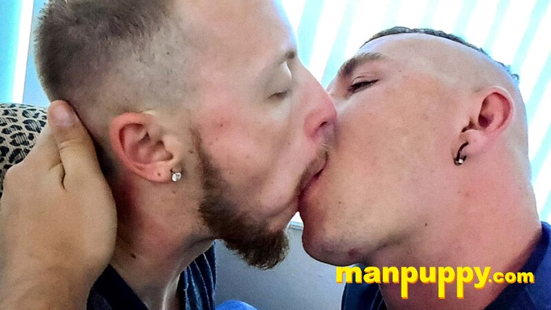 Leo Blue invades JC Dickerson's mouth with his tongue