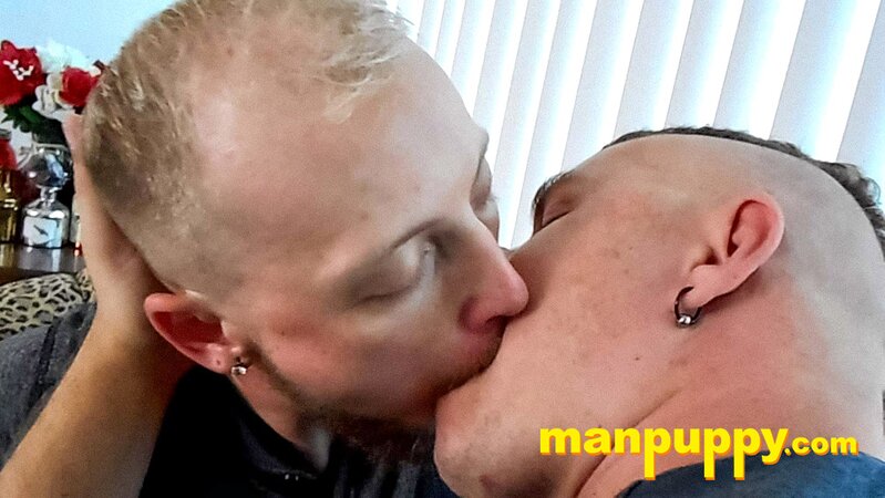 Leo Blue invades JC Dickerson's mouth with his tongue