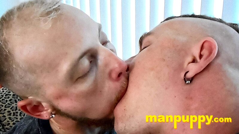 Leo Blue invades JC Dickerson's mouth with his tongue