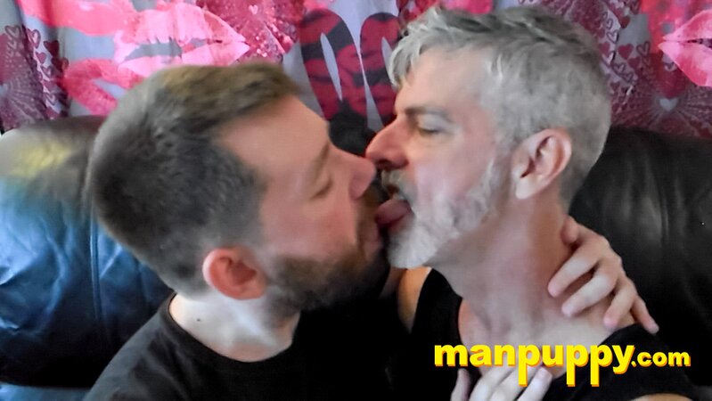 Kaleb DeWulf shudders with pleasure from Richard Lennox affection