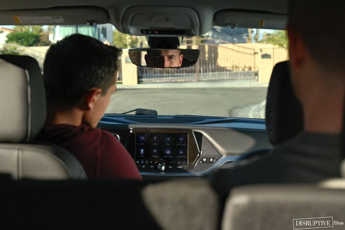 Derek Kage fucks Kyle Wyncrest after rideshare