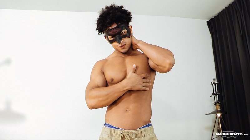 Pascal watches Kenzo Alvarez jerk off and fuck toy