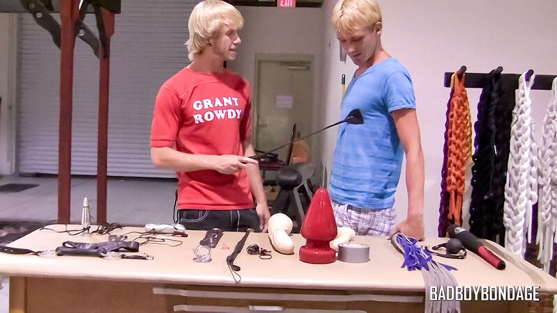 Cody Paranoid dominates Angel Lucas with dungeon toys