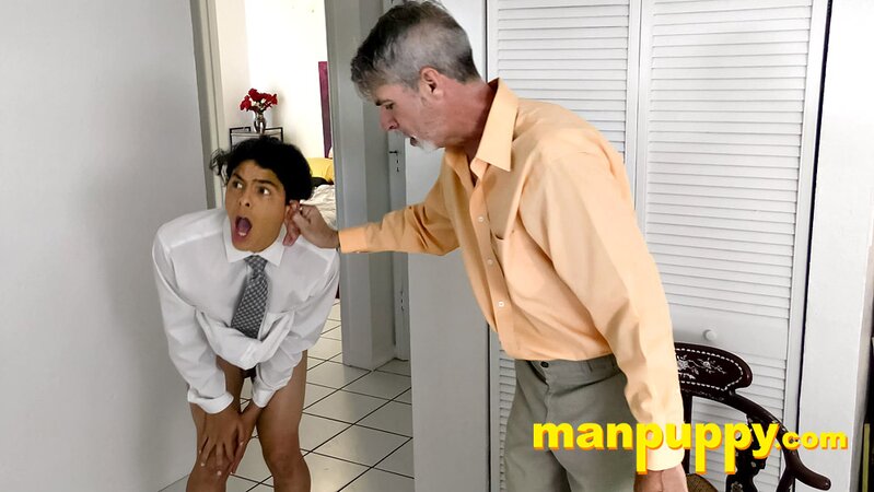 Julian Jaden gets ear licked by Richard Lennox for punishment