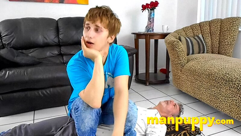 Richard Lennox gets smothered by Elis Ataxxx’s big ass