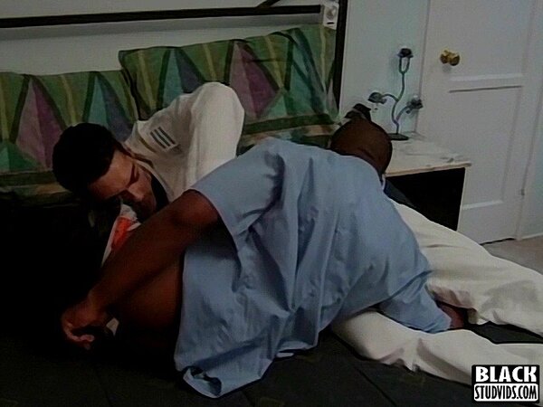 Thick cock of Dirk Adams fills Reese Coleman’s hole
