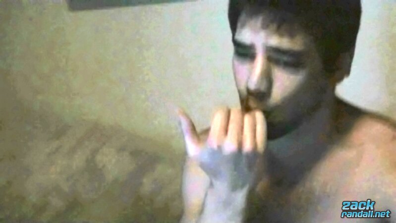Zack Randall sucks his own cock and cums for fans