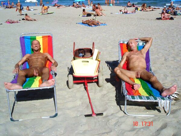 Hot gays enjoying each others dick